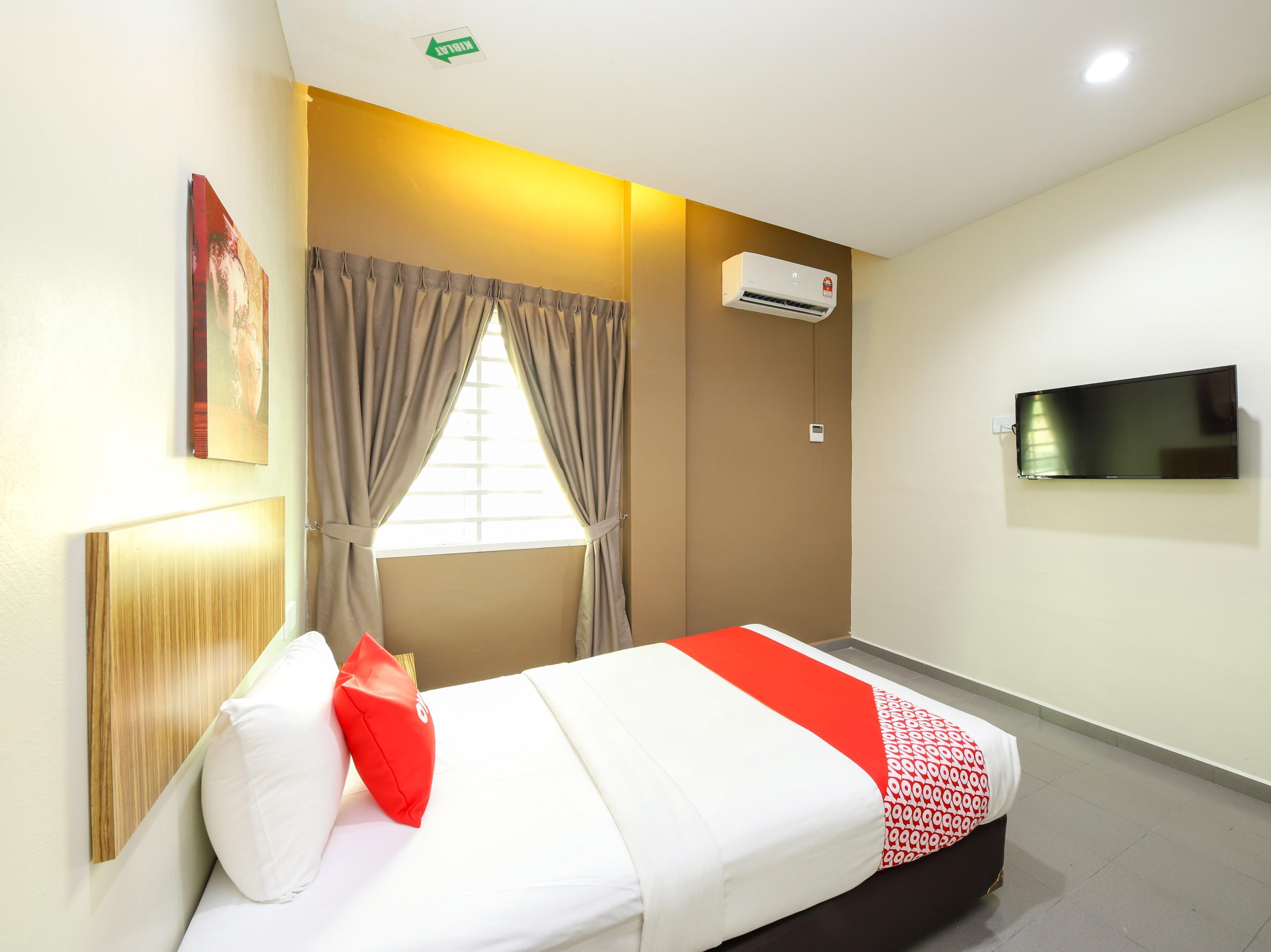 OYO 89839 Riaz Hotel Malacca Exterior foto